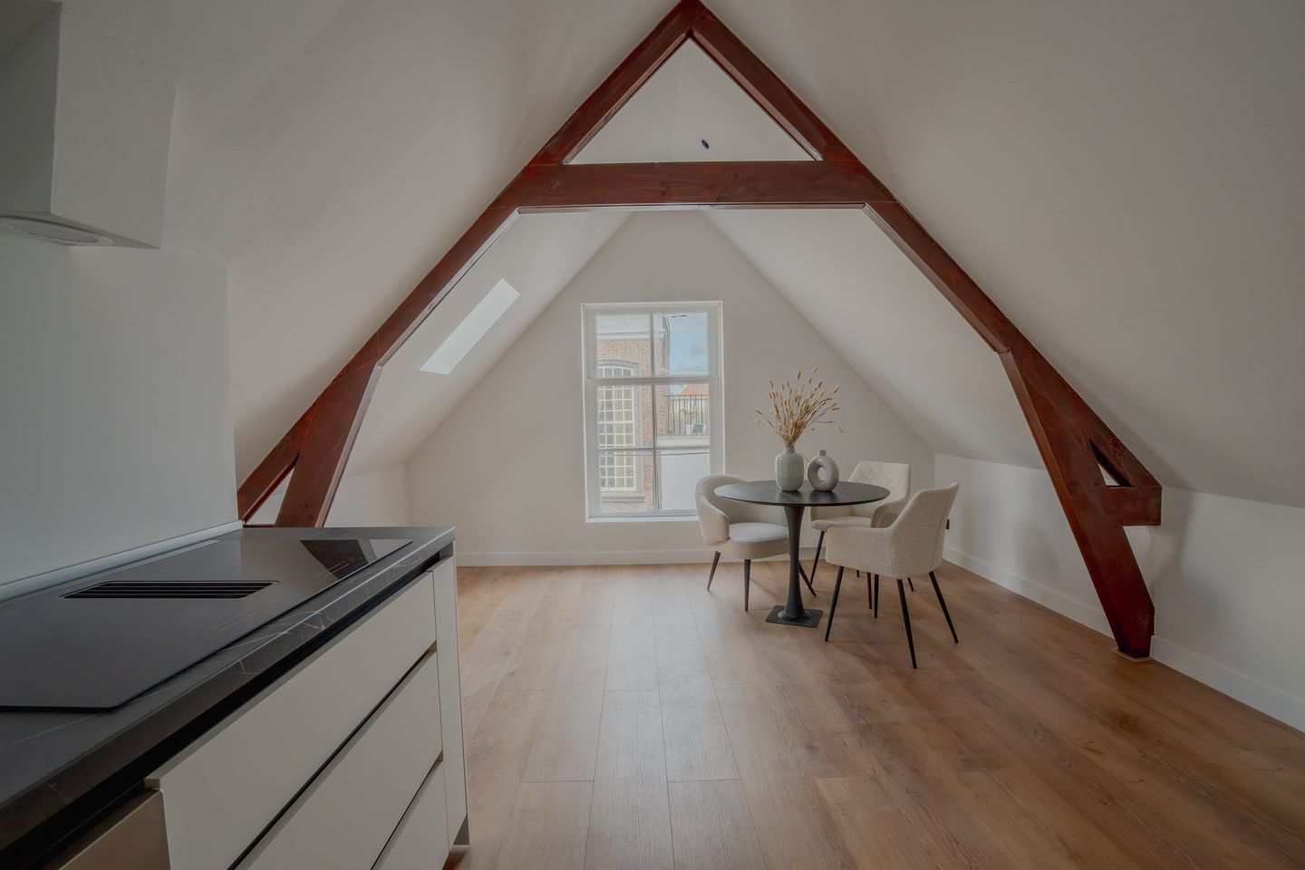 Photo 10 of Ostendestraat 6-B
