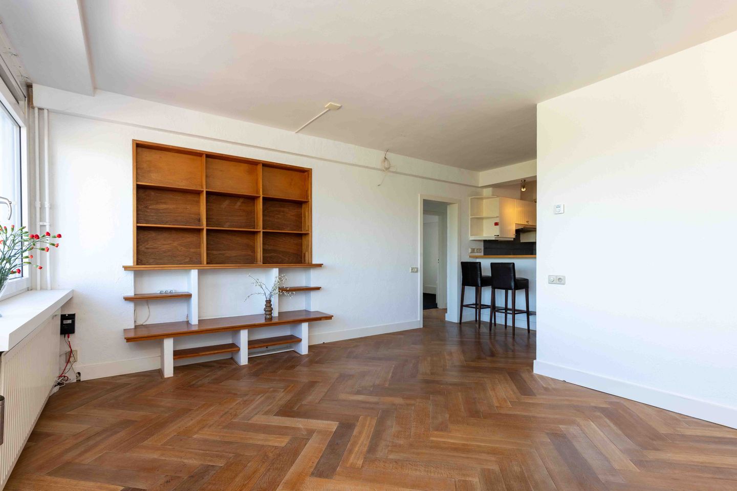 Bright Corner Apartment with Spacious Layout and Walk-in Closet in Enschede — 14