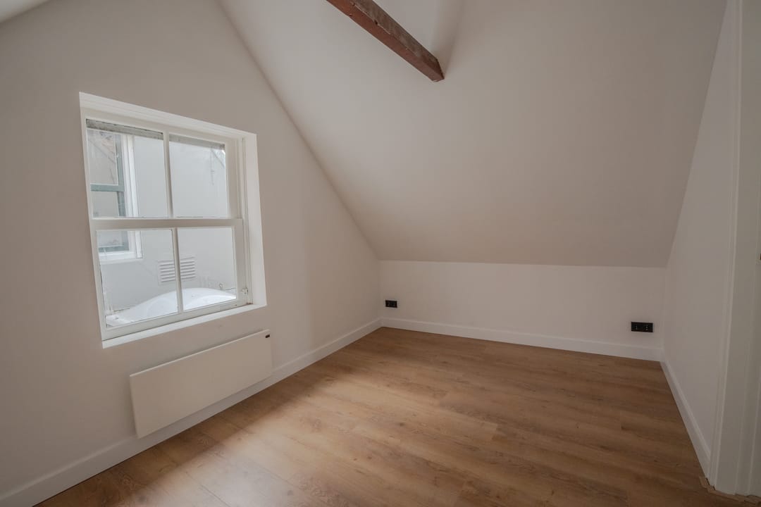Photo 16 of Ostendestraat 6-B