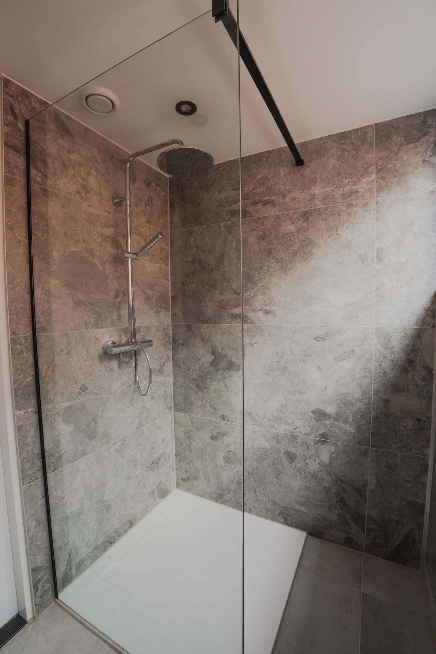 Photo 19 of Ostendestraat 6-B