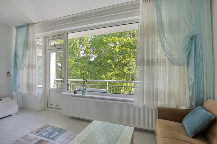Photo 5 of Willem Molengraaffstraat 2-2