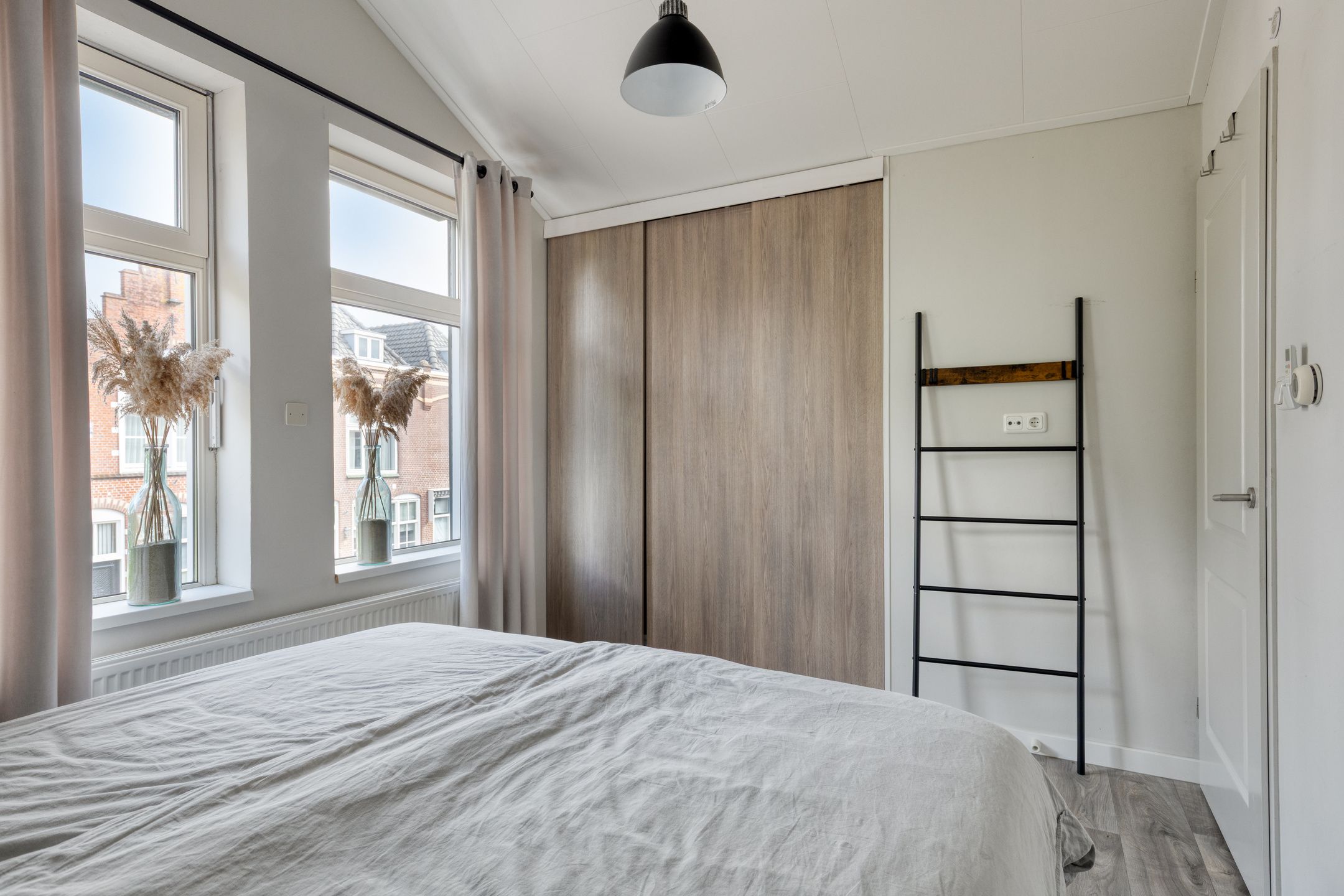 Completely Renovated Terraced House with Sunny South-Facing Garden in Historic Zierikzee — 24