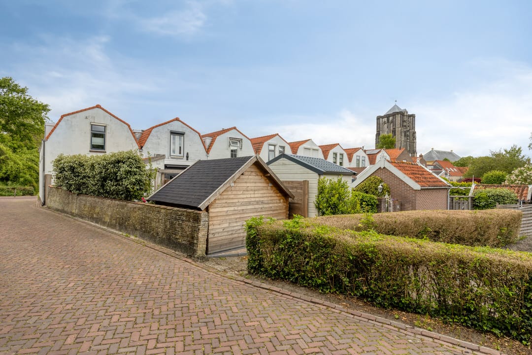 Completely Renovated Terraced House with Sunny South-Facing Garden in Historic Zierikzee — 38