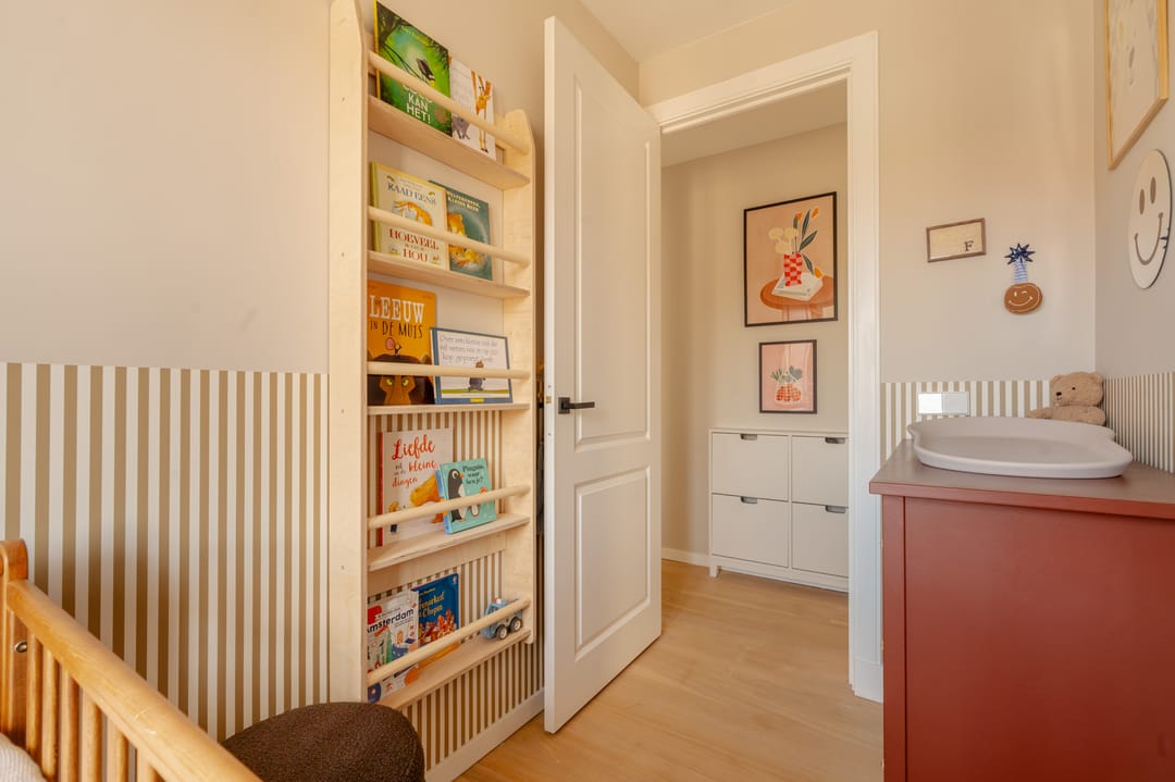Stylish and bright 4-room apartment with balcony in De Baarsjes, Amsterdam — 22