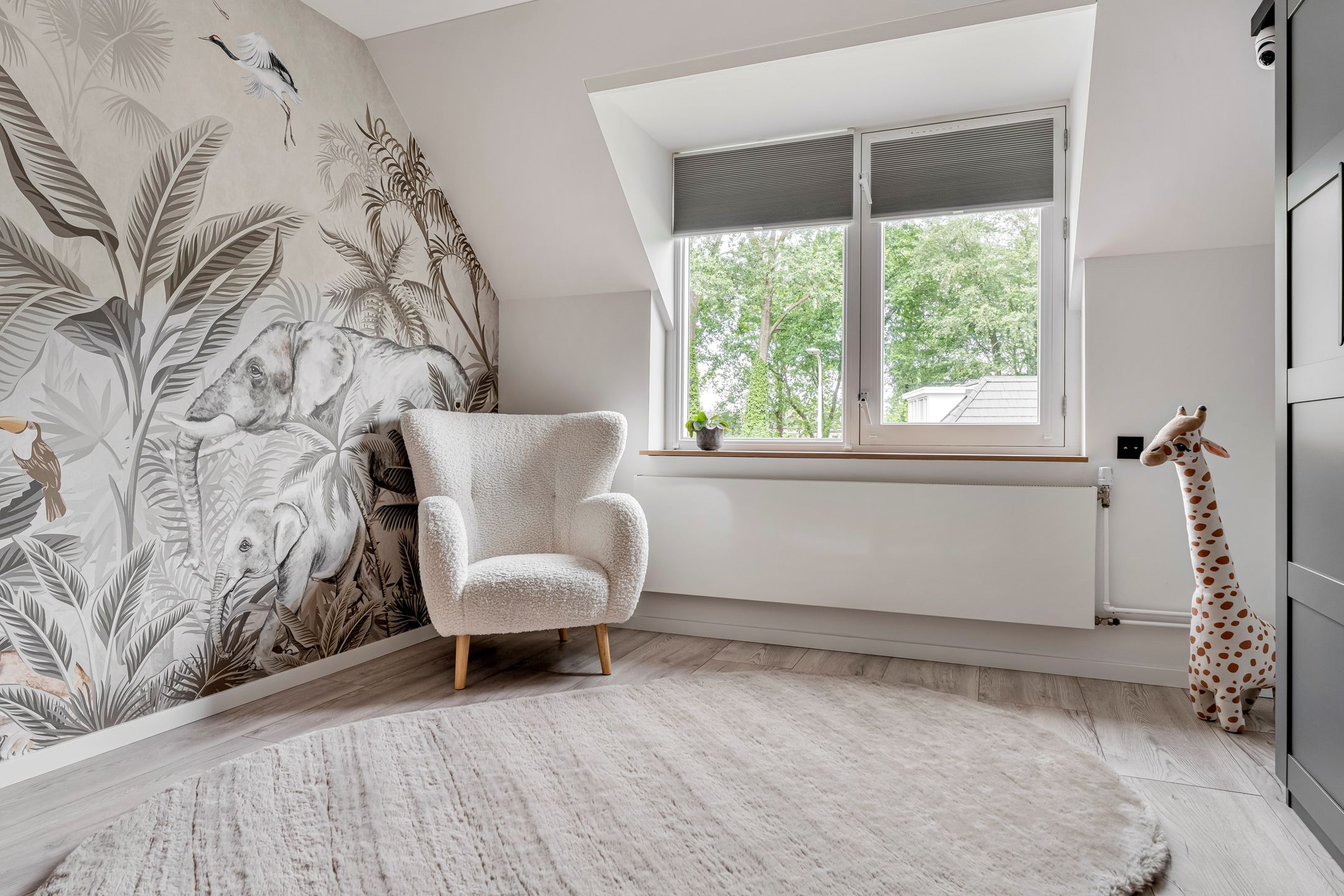Turn-Key Terraced House with Four Bedrooms, Luxury Kitchen, and Sunny Garden in Family-Friendly Tilburg — 21