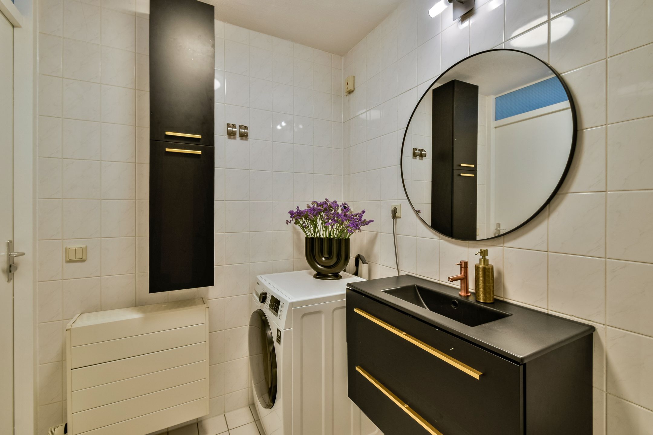 Bright Corner Apartment with Balcony and Parking in Park Haagseweg — 18