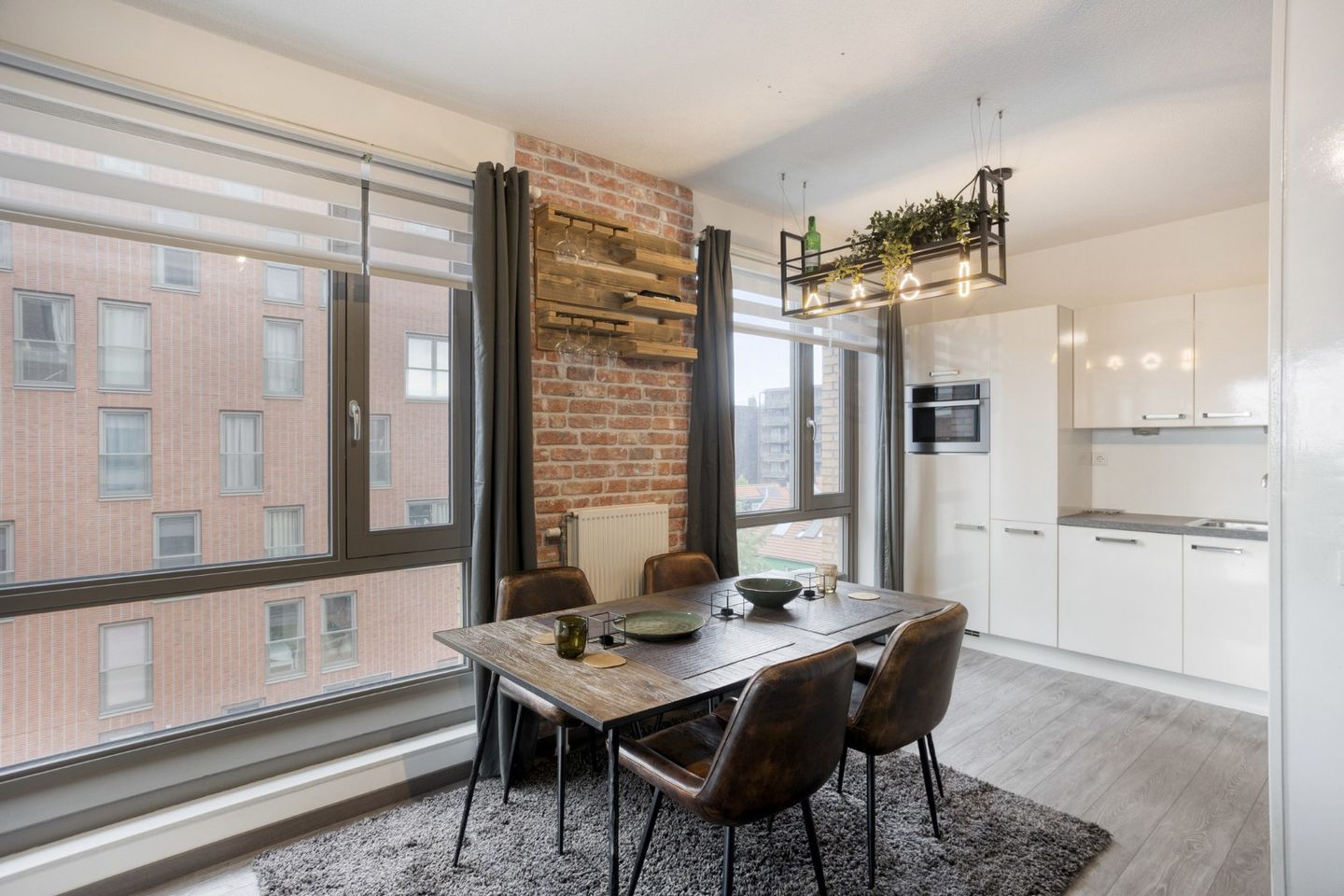 Bright corner apartment with balcony, private parking and excellent Amsterdam connections — 19