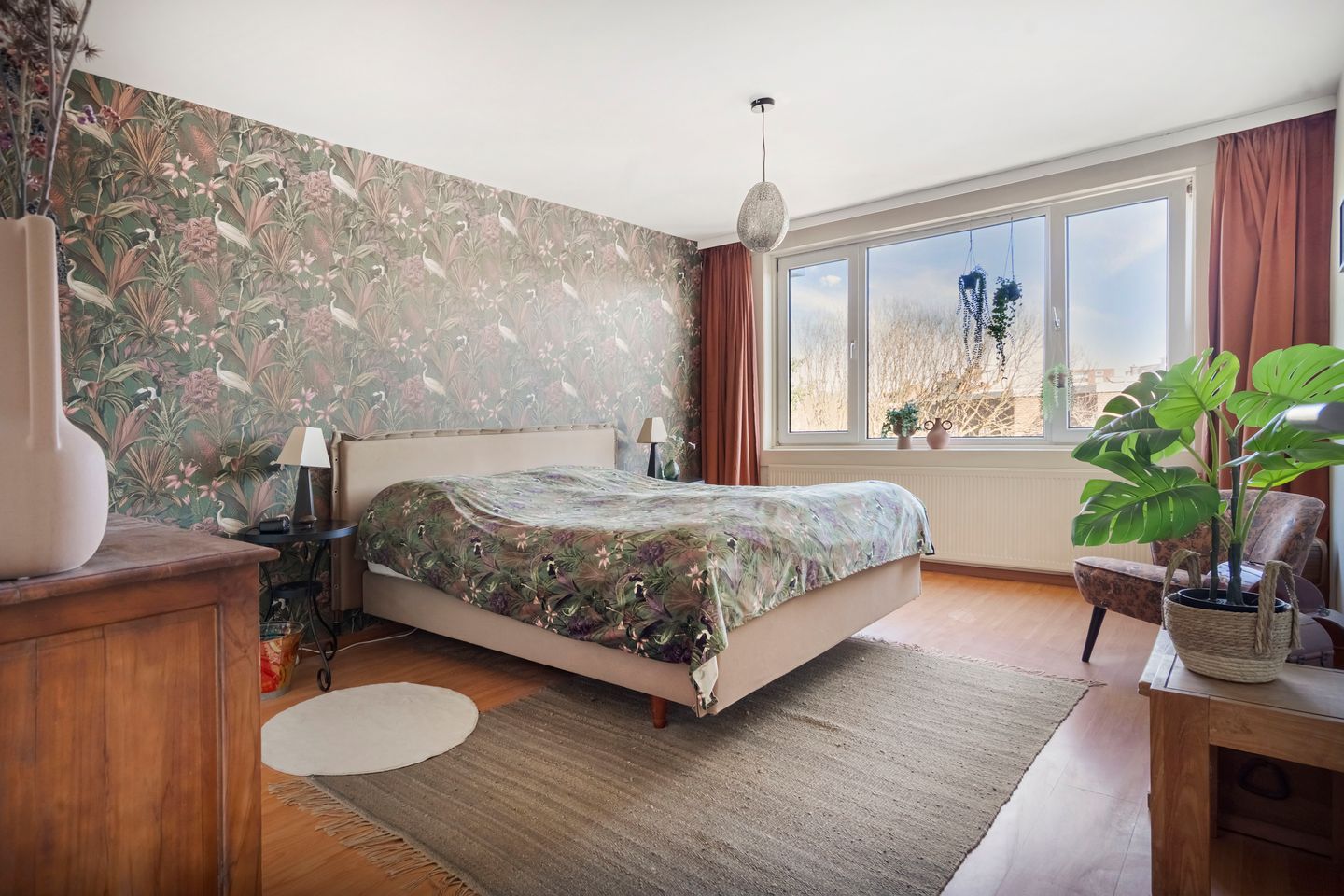 Spacious renovated upper house with 172m² living space and stunning natural surroundings — 29
