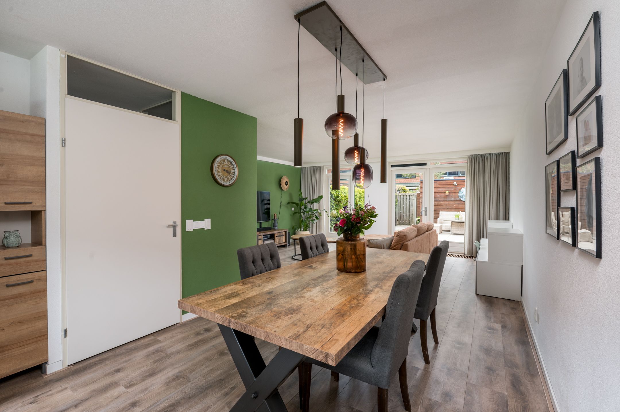 Spacious Family Home with 5 Bedrooms and Sunny Roof Terrace in Popular Almere Neighborhood — 18