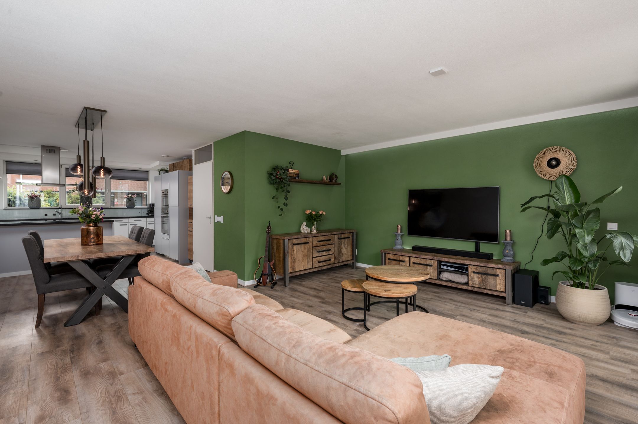 Spacious Family Home with 5 Bedrooms and Sunny Roof Terrace in Popular Almere Neighborhood — 15