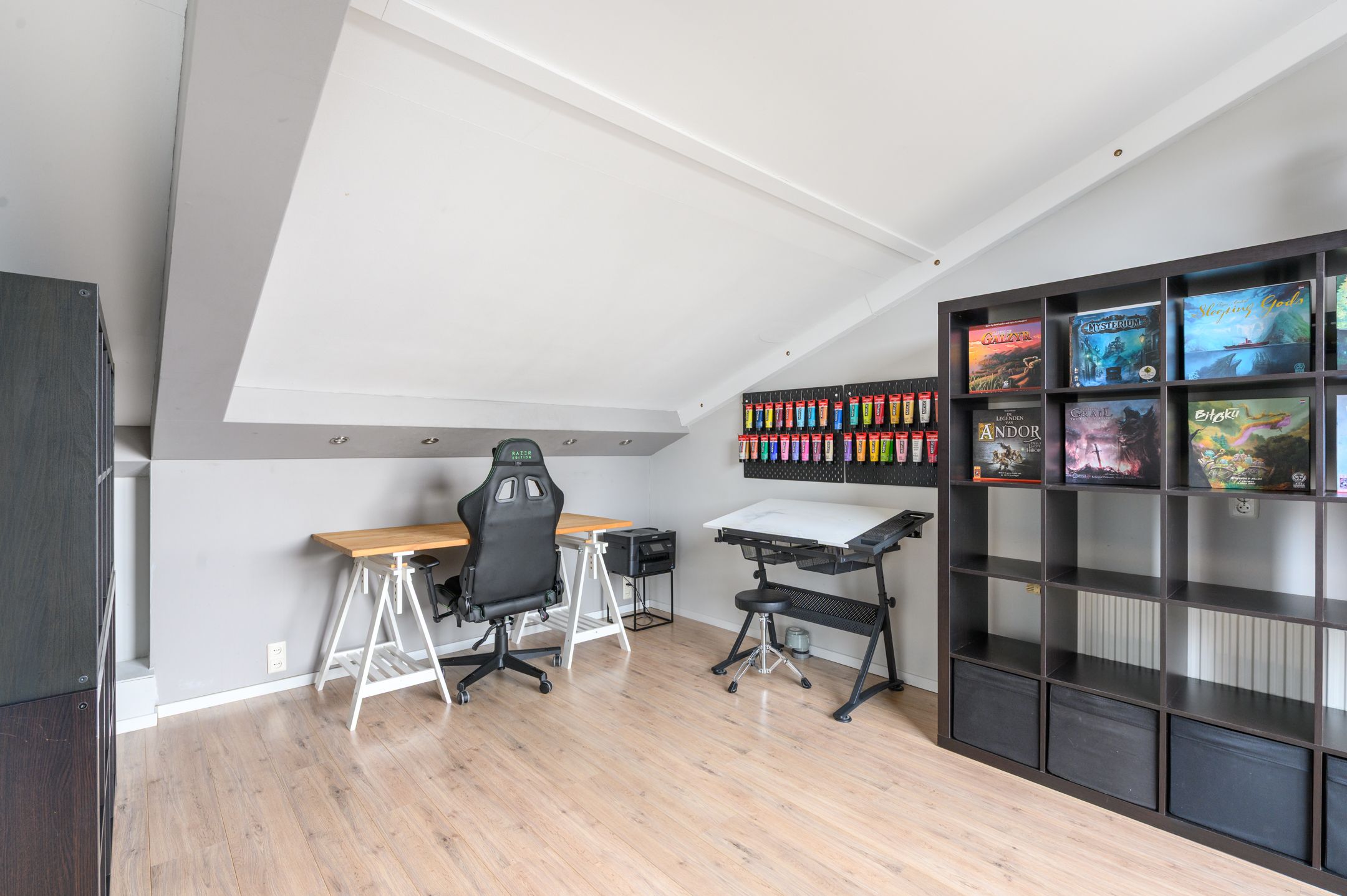 Spacious Family Home with 5 Bedrooms and Sunny Roof Terrace in Popular Almere Neighborhood — 45