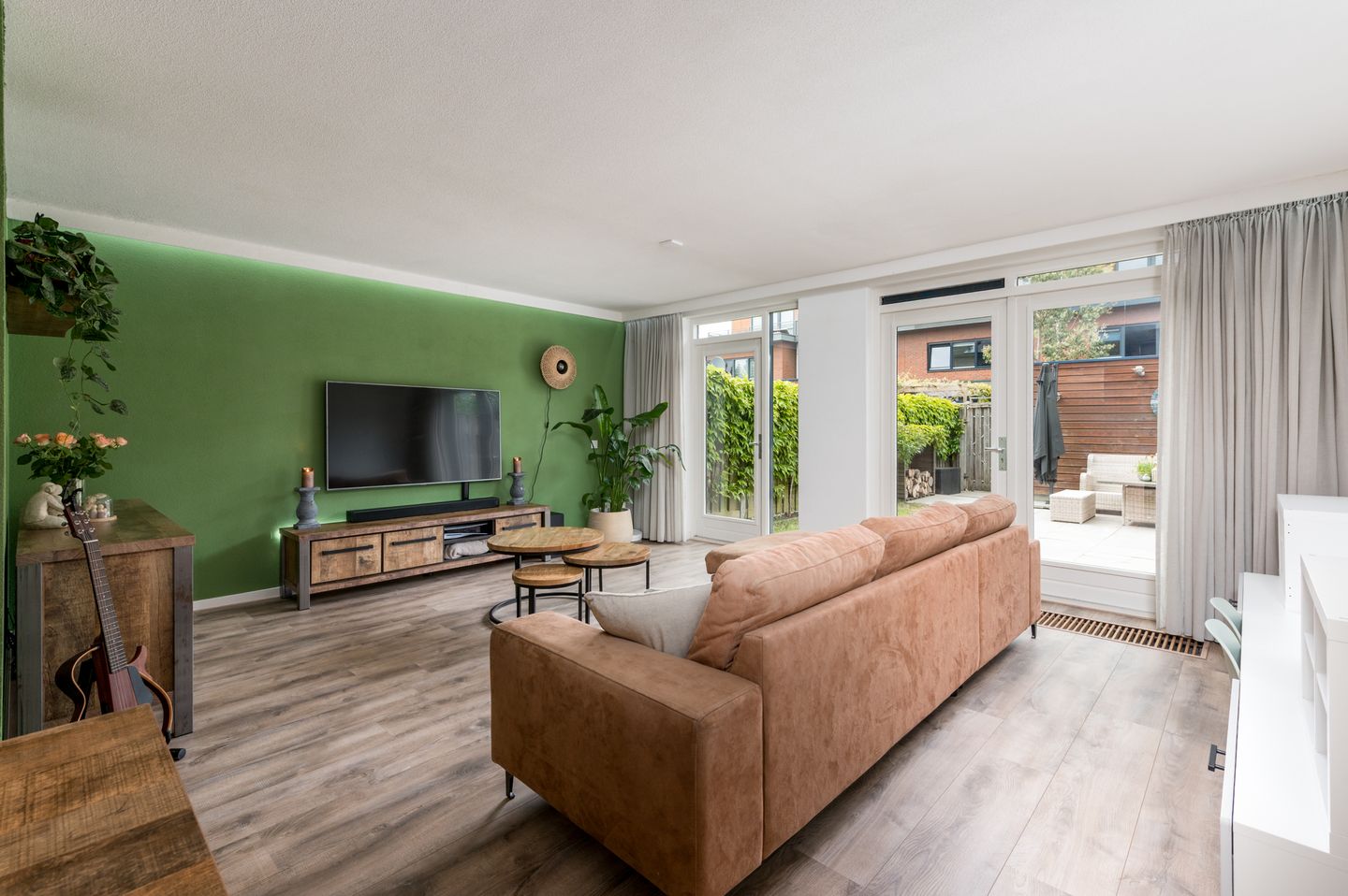 Spacious Family Home with 5 Bedrooms and Sunny Roof Terrace in Popular Almere Neighborhood — 14