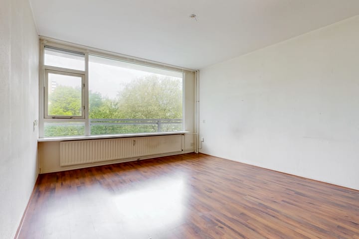 Photo 2 of Laan van Parijs 18