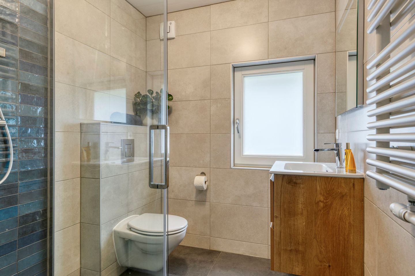 Photo 14 of Obrechtlaan 38
