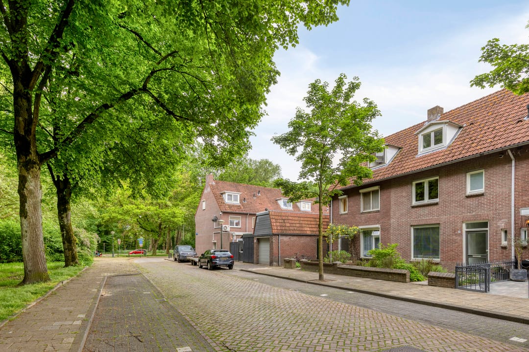 Photo 2 of Obrechtlaan 38