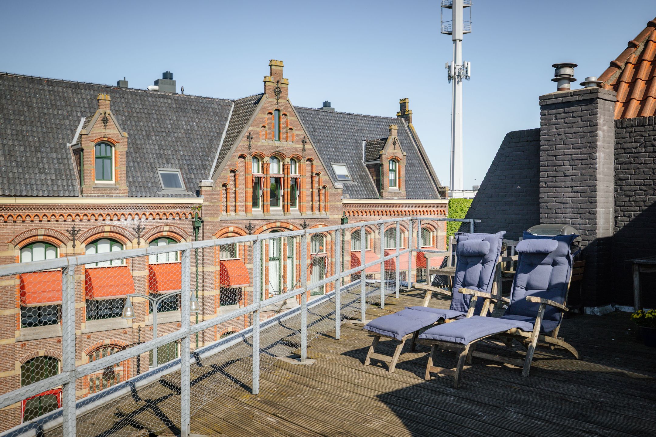 Charming corner apartment with three bedrooms and a spacious sunny roof terrace in the historic centre of Deventer — 18