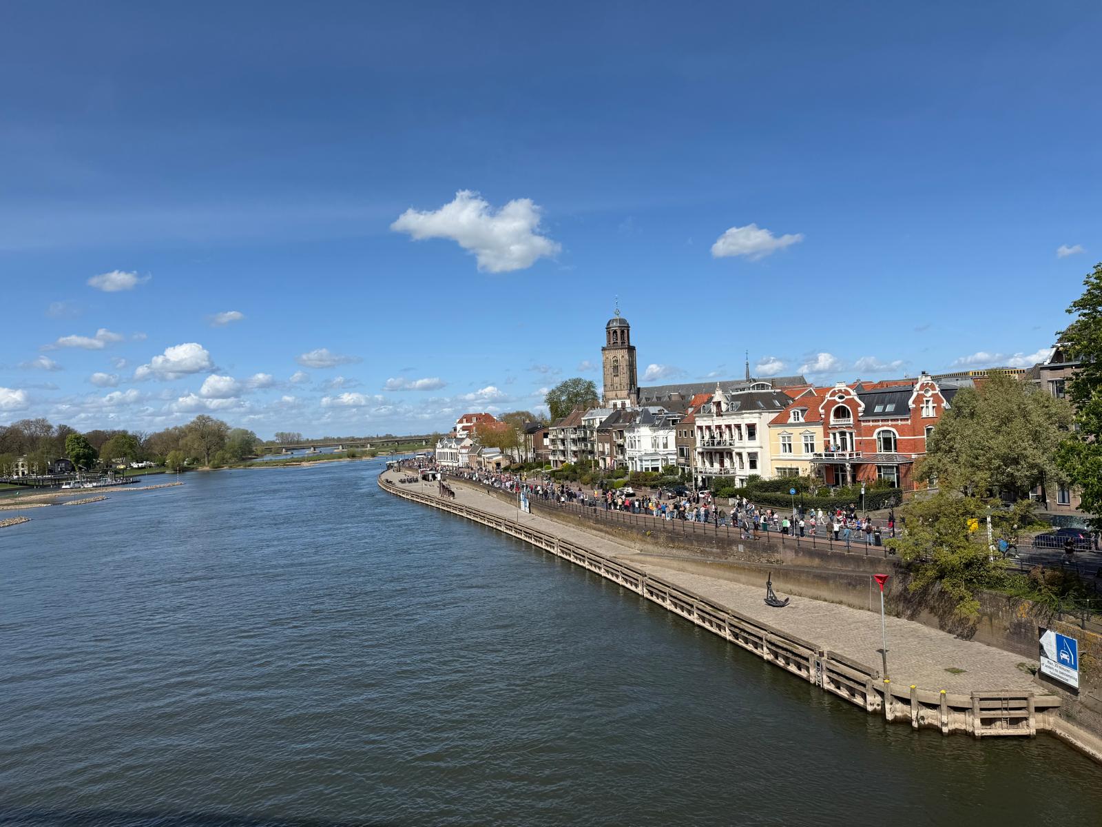 Charming corner apartment with three bedrooms and a spacious sunny roof terrace in the historic centre of Deventer — 24