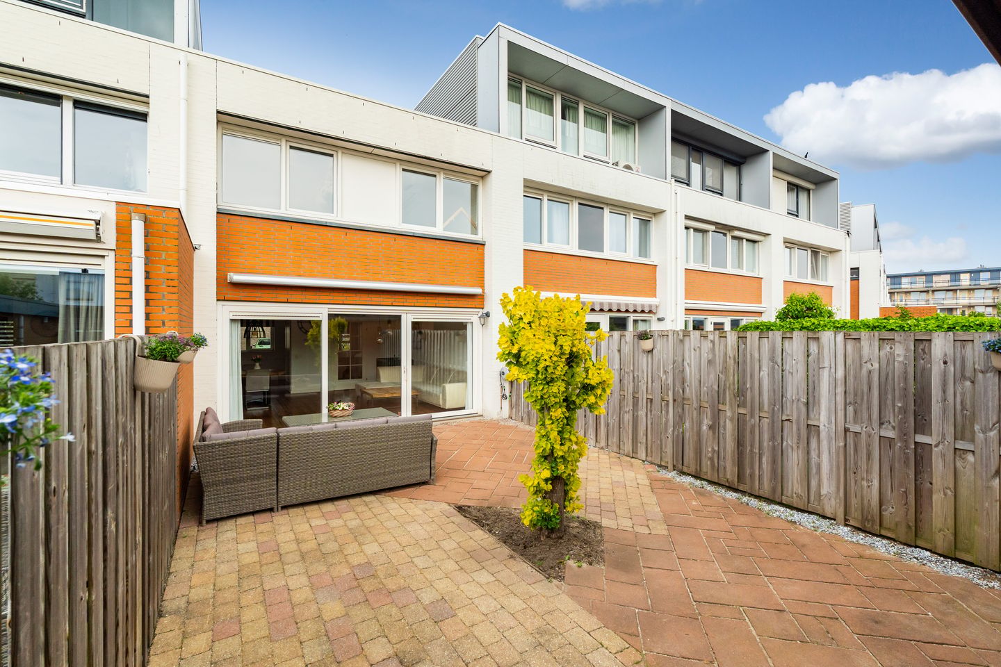 Move-in ready family home with sunny south-facing garden in Alphen aan den Rijn — 34