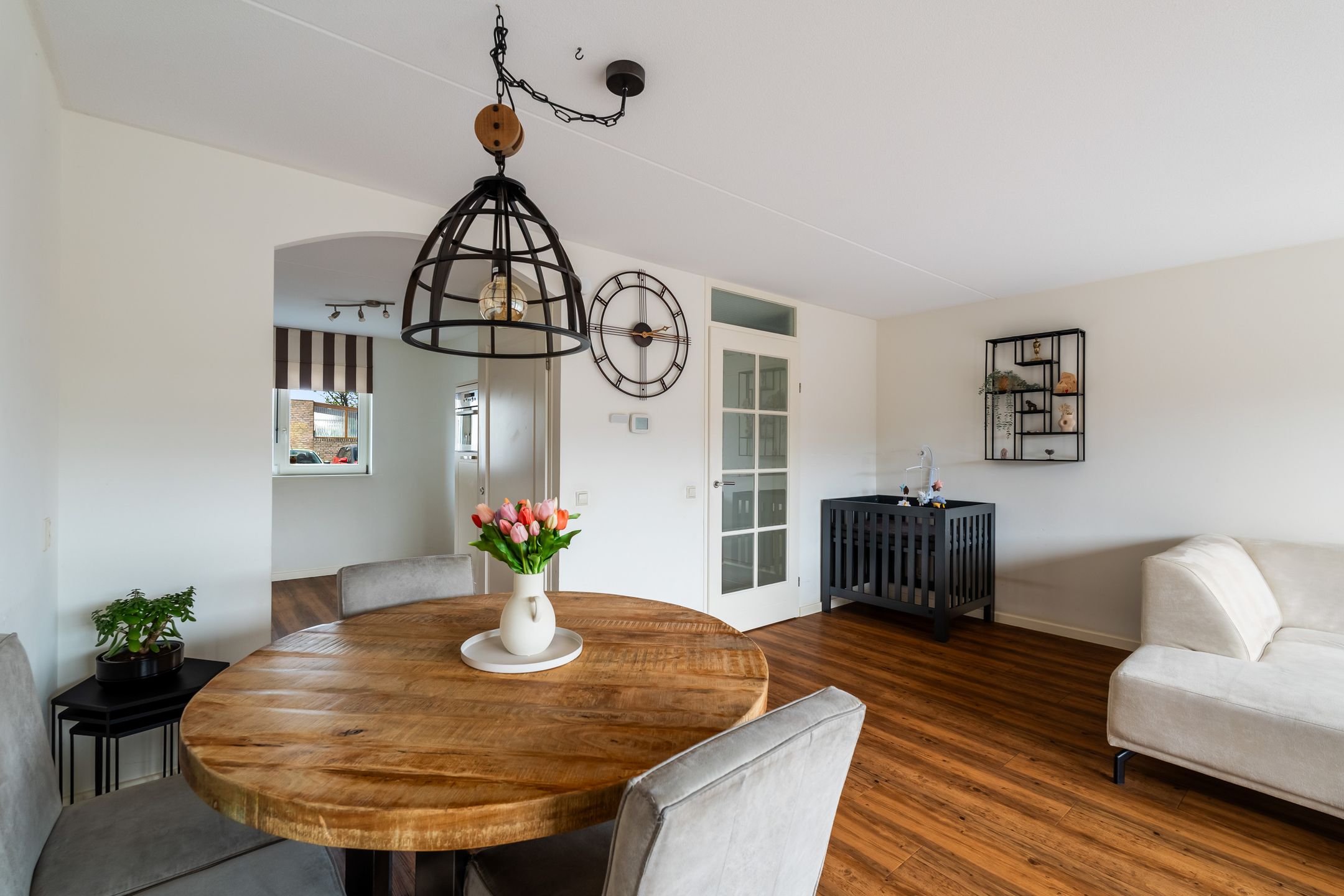 Move-in ready family home with sunny south-facing garden in Alphen aan den Rijn — 21