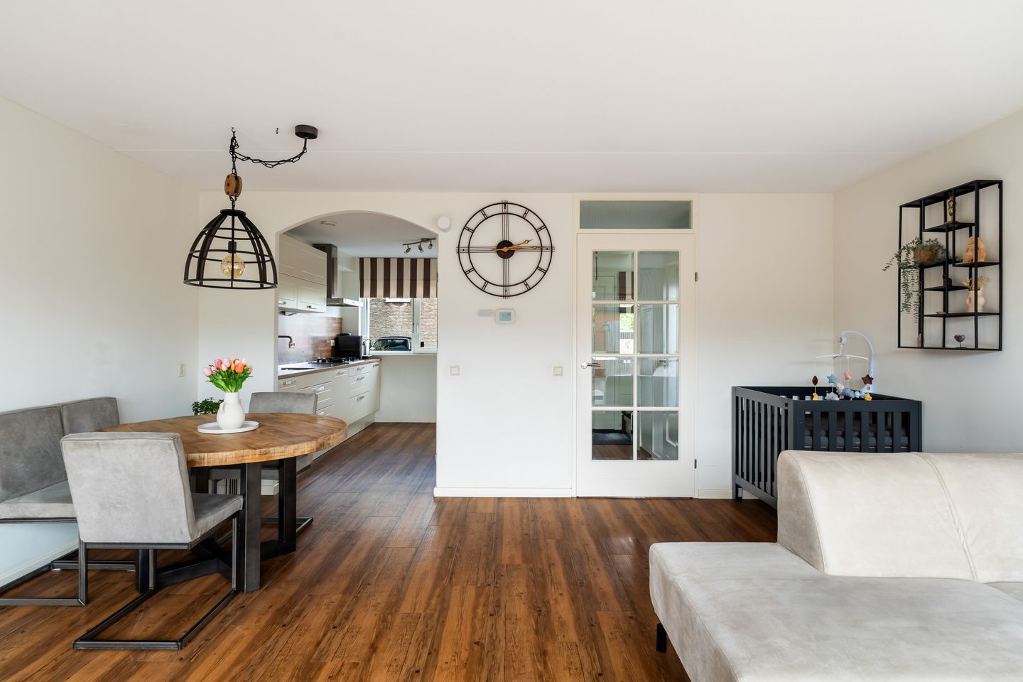 Move-in ready family home with sunny south-facing garden in Alphen aan den Rijn — 19