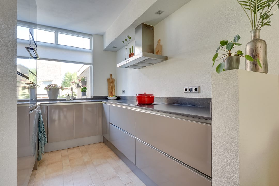 Photo 11 of Strawinskystraat 88