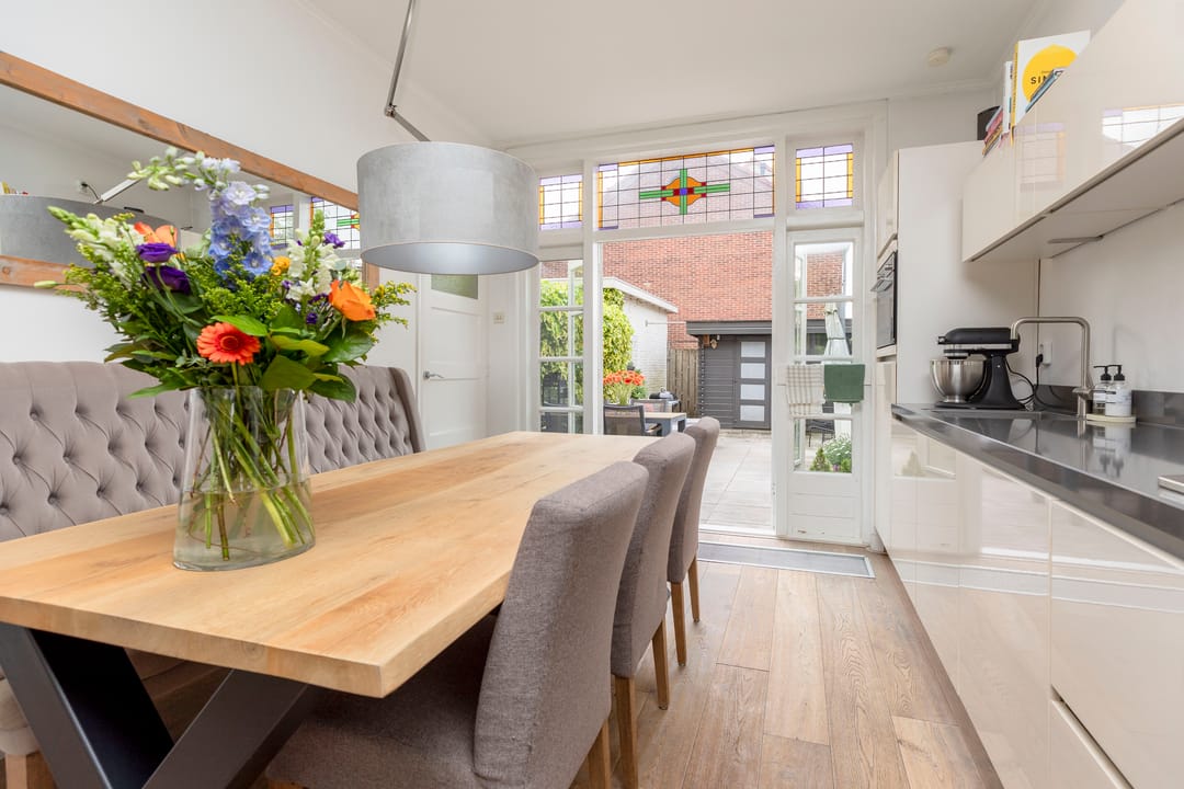 Characteristic 1930s Terraced Home in Popular Oud-Krispijn — 13