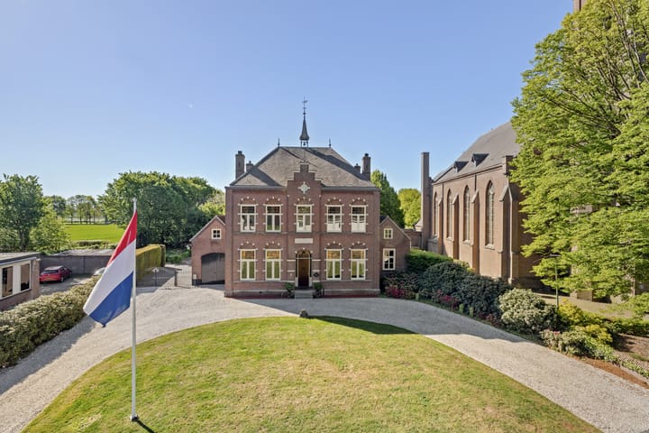 Vrijstaande woning te koop: Loo 79, Bergeijk