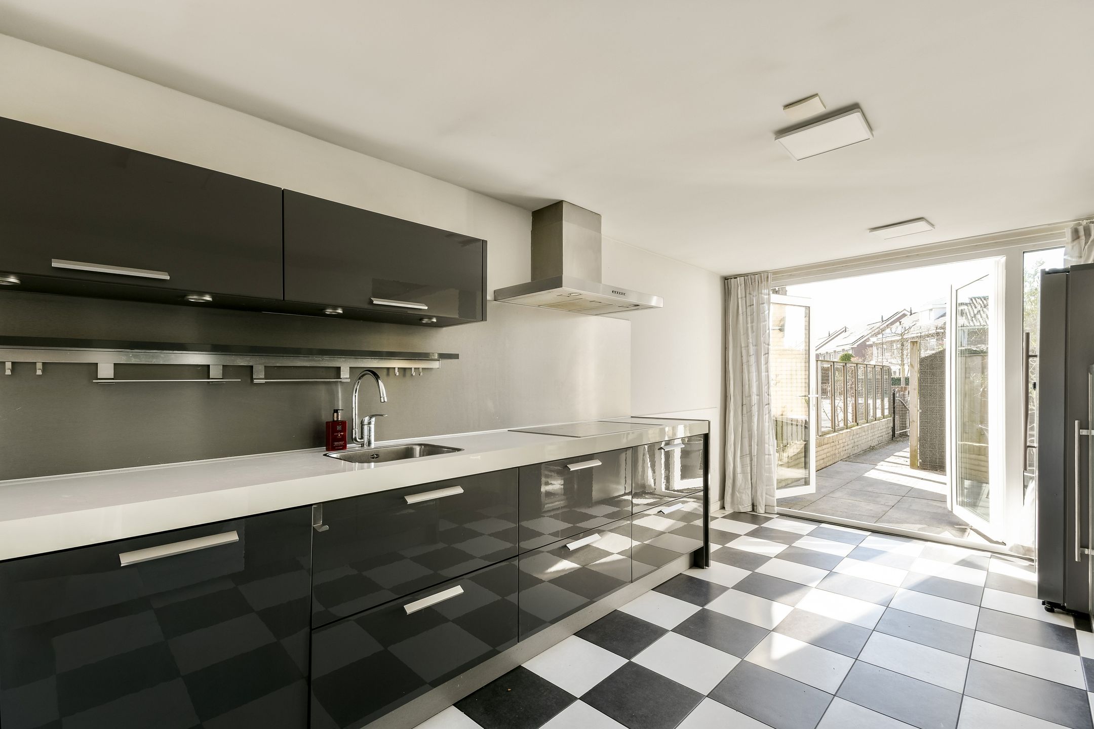 Photo 15 of Lorentzstraat 8
