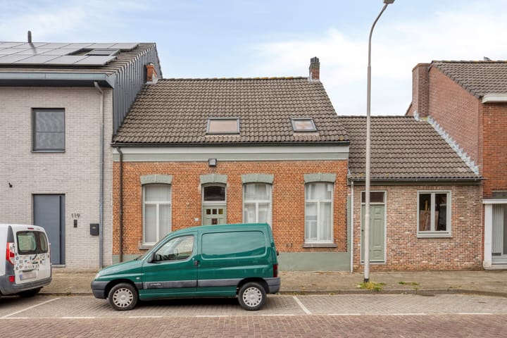 Photo 2 of Hulsterloostraat 121