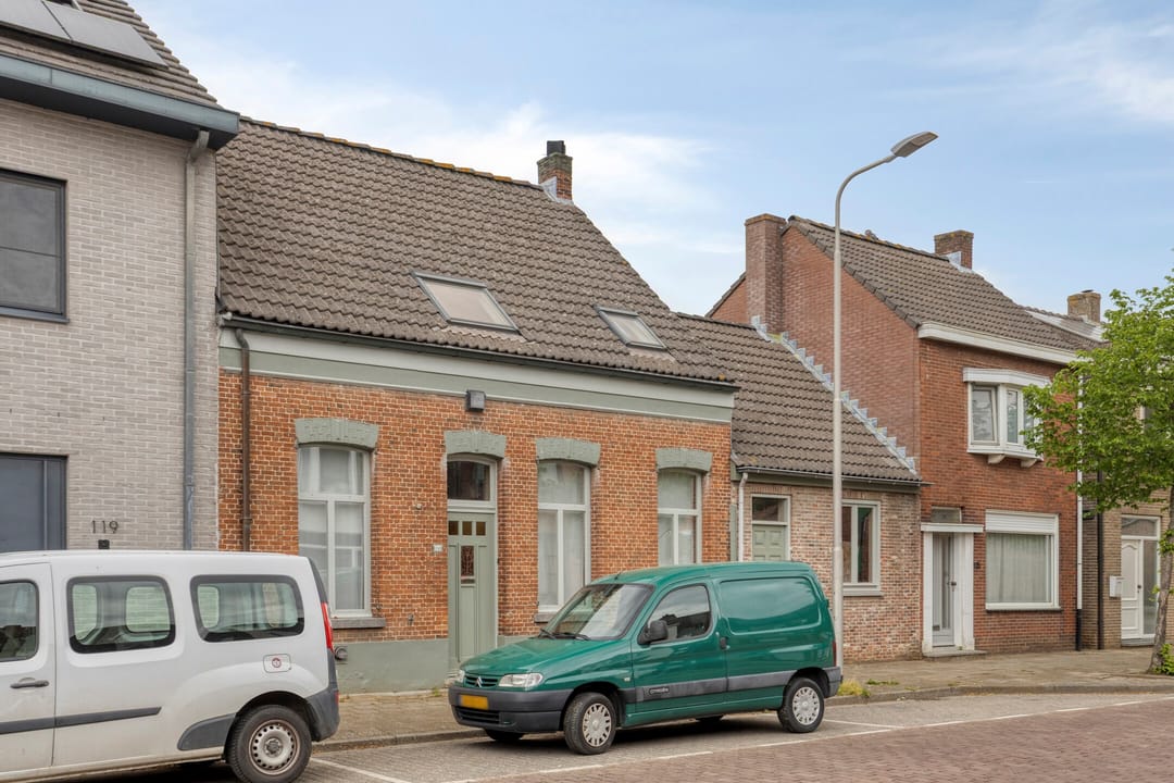 Photo 1 of Hulsterloostraat 121
