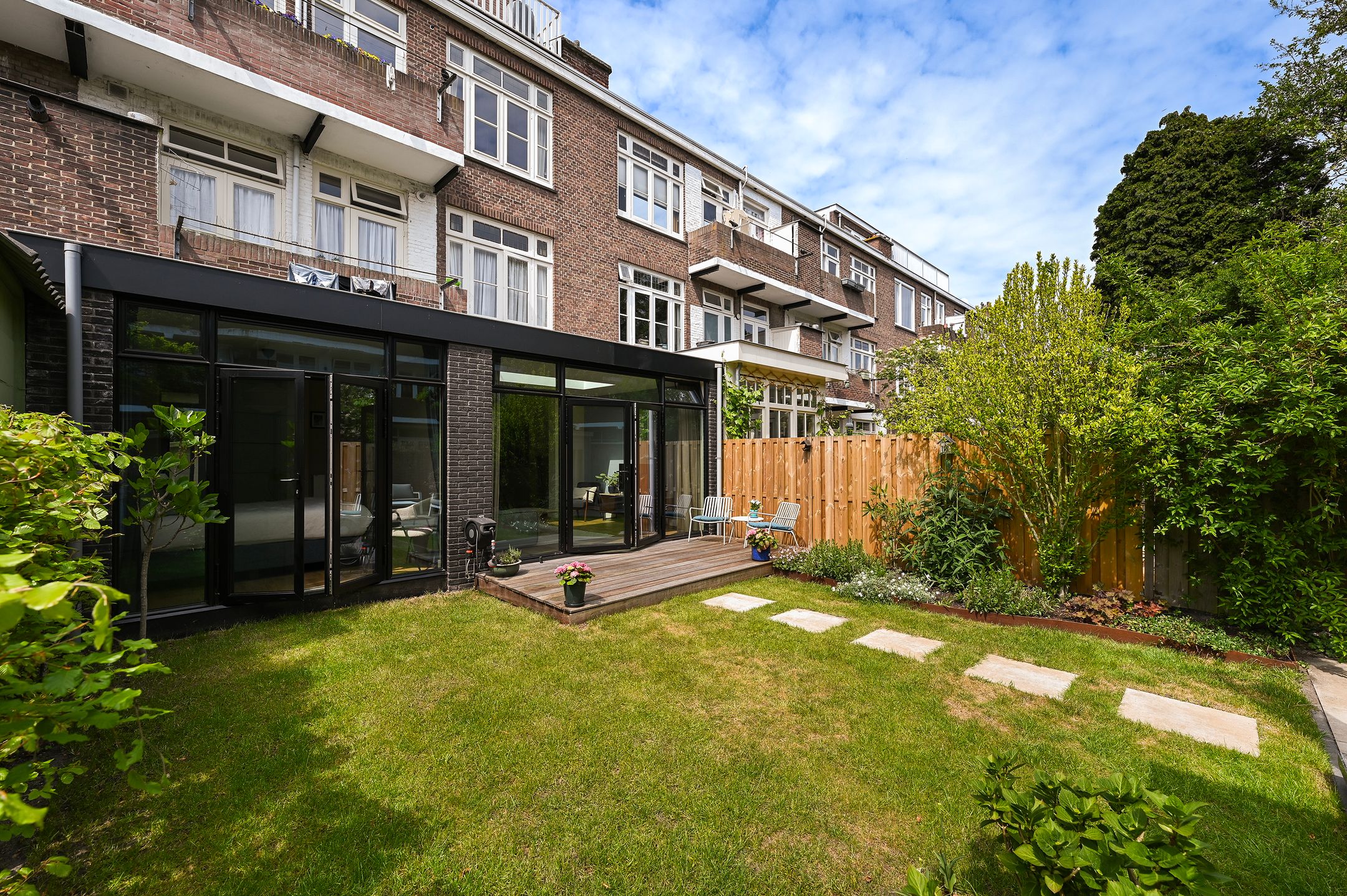 Photo 15 of Stuyvesantstraat 319