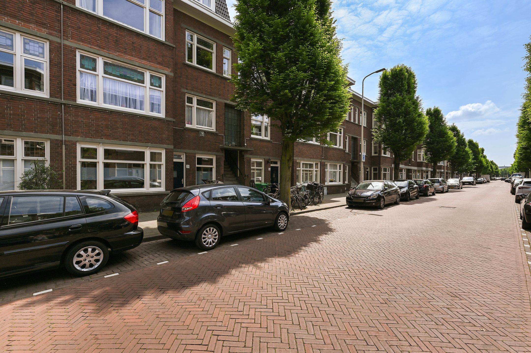 Photo 33 of Stuyvesantstraat 319