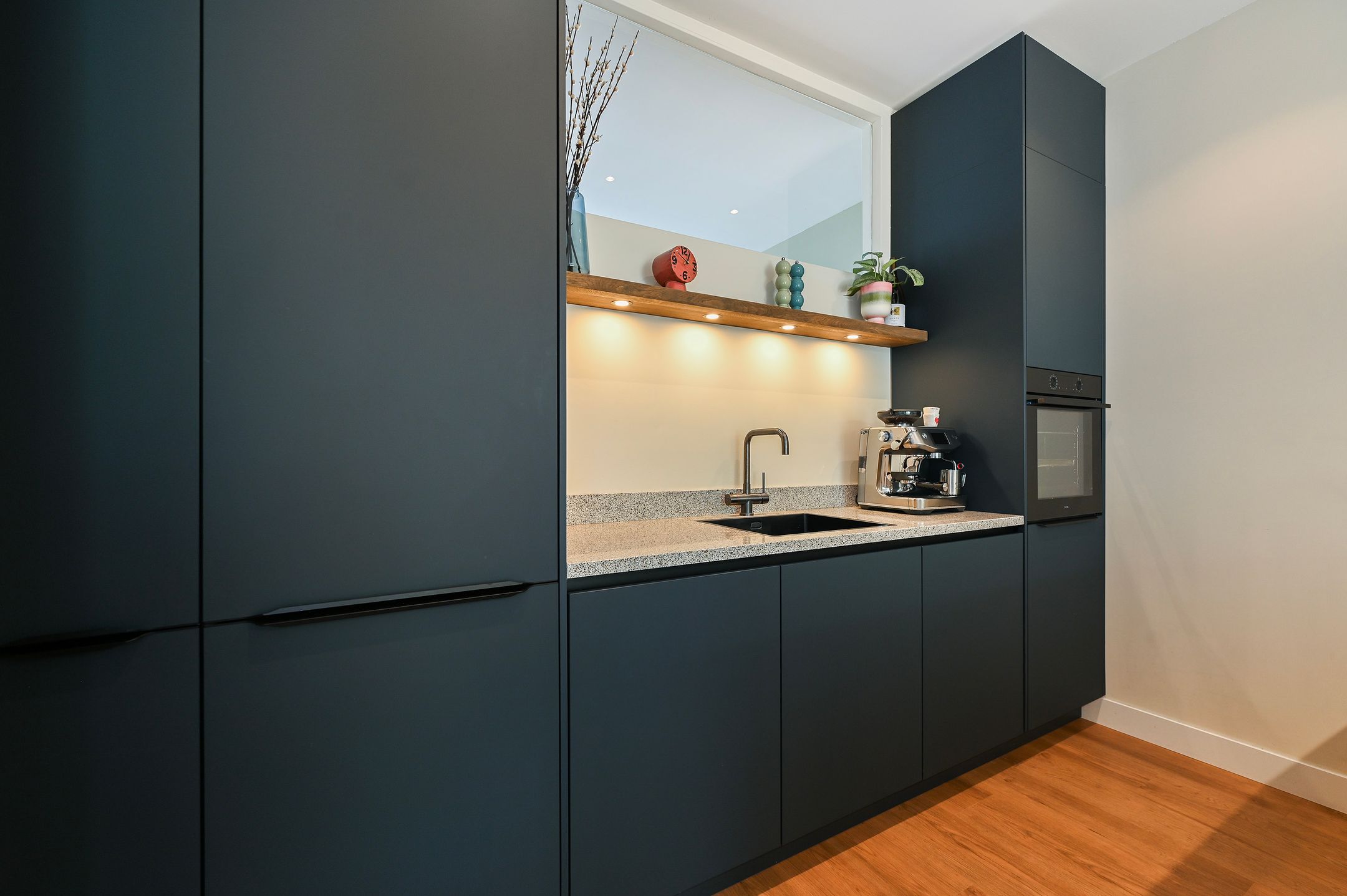 Photo 12 of Stuyvesantstraat 319
