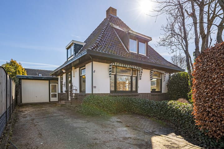 Vrijstaande woning te koop: Hoofdstraat 60, Meedhuizen