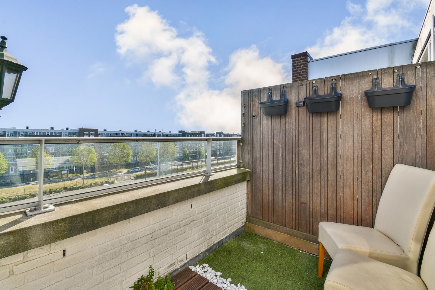 Spacious Maisonette with Balcony and Private Parking in Den Haag Lage Veld — 14