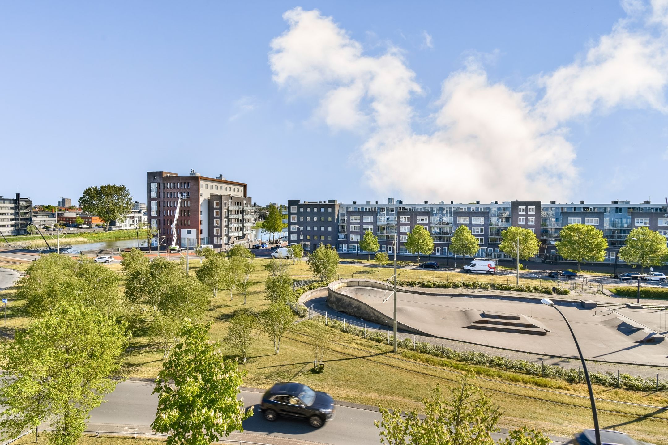 Spacious Maisonette with Balcony and Private Parking in Den Haag Lage Veld — 15
