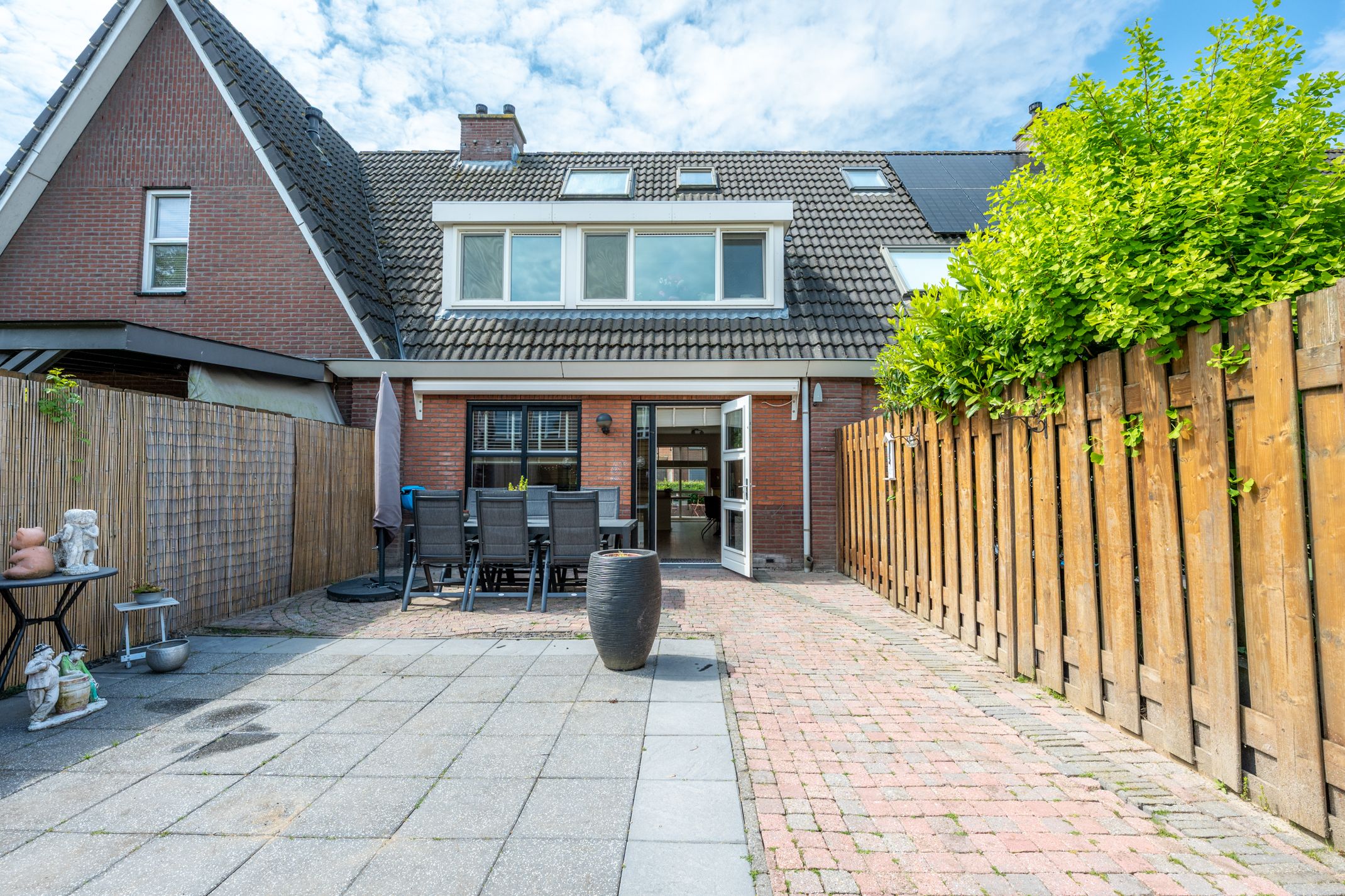 Charming Terraced House with Sunny Garden in Houten Near Station and Amenities — 15