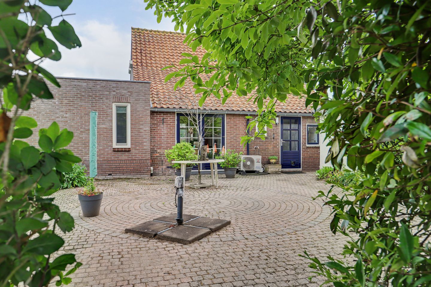 Photo 4 of Haarweg 8
