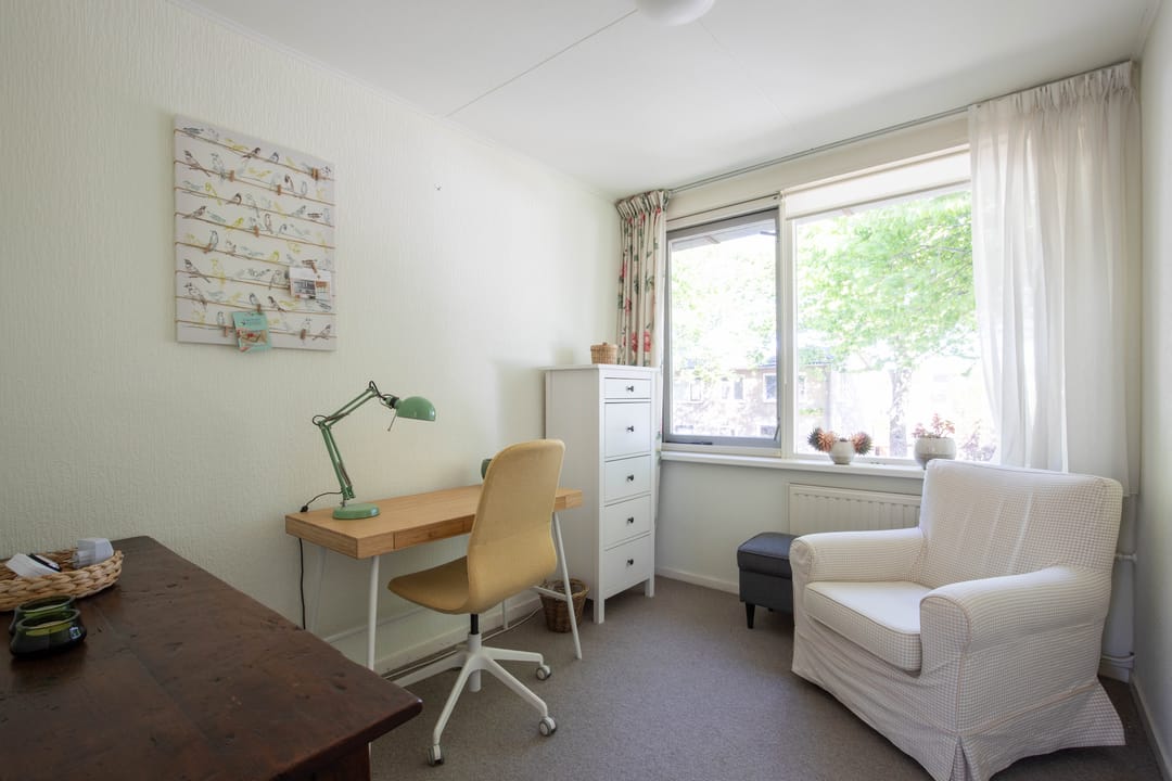 Spacious family home with basement apartment, garden and carport in Aalsmeer — 26