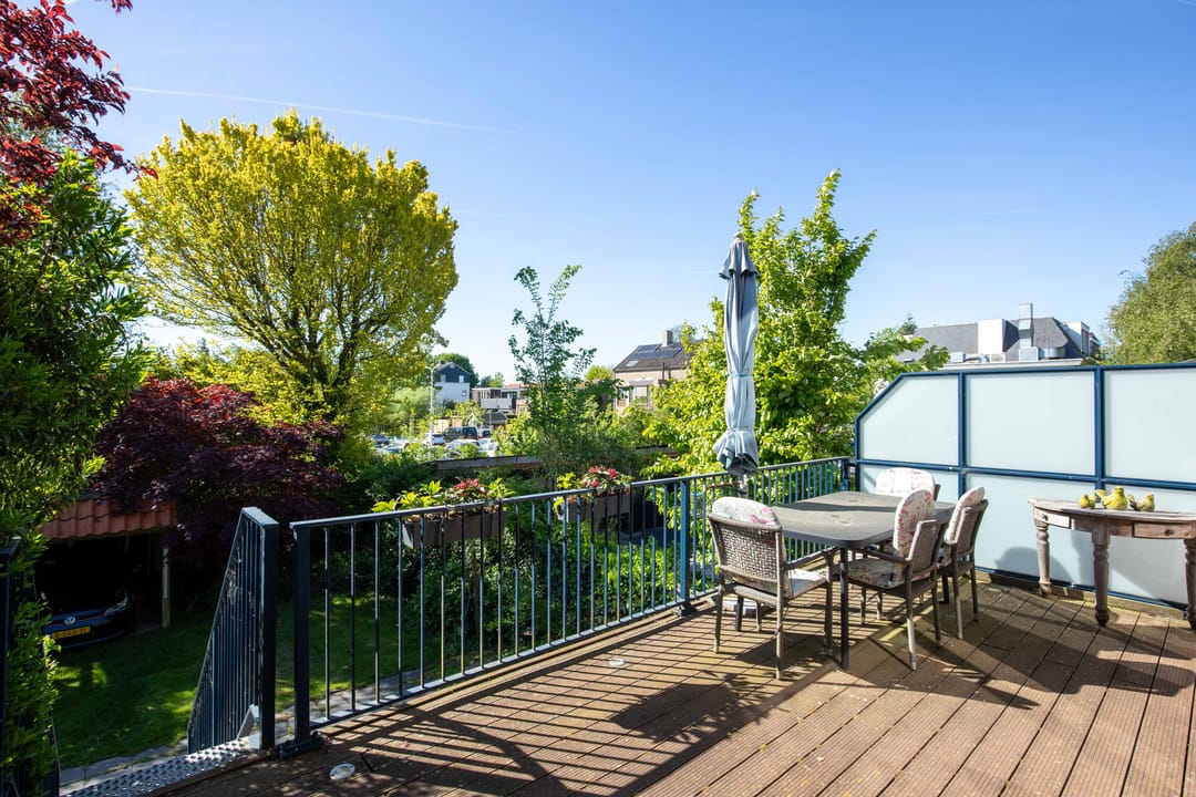 Spacious family home with basement apartment, garden and carport in Aalsmeer — 13