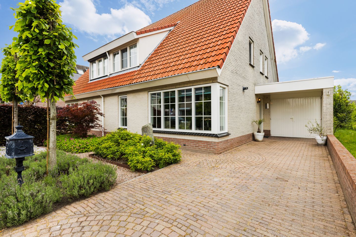 Foto 40 van Ds. Hugenholtzstraat 18