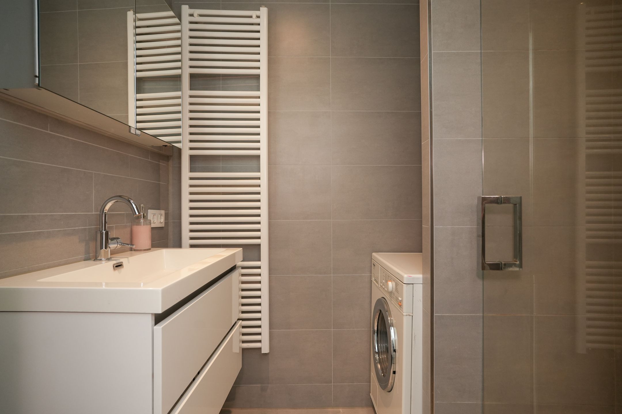 Photo 12 of Snellestraat 40