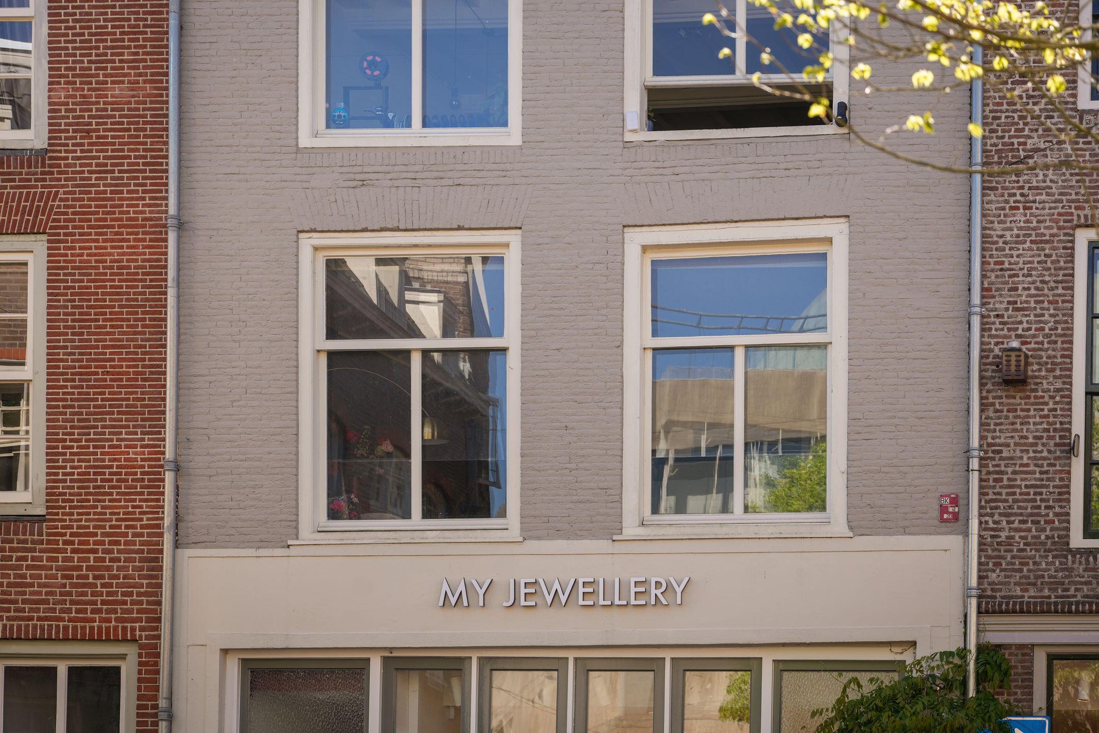 Photo 21 of Snellestraat 40