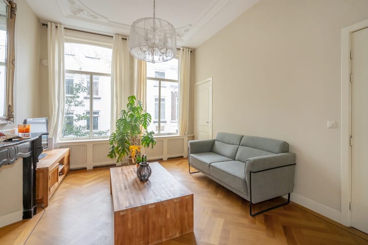 Photo 2 of Hugo de Grootstraat 54