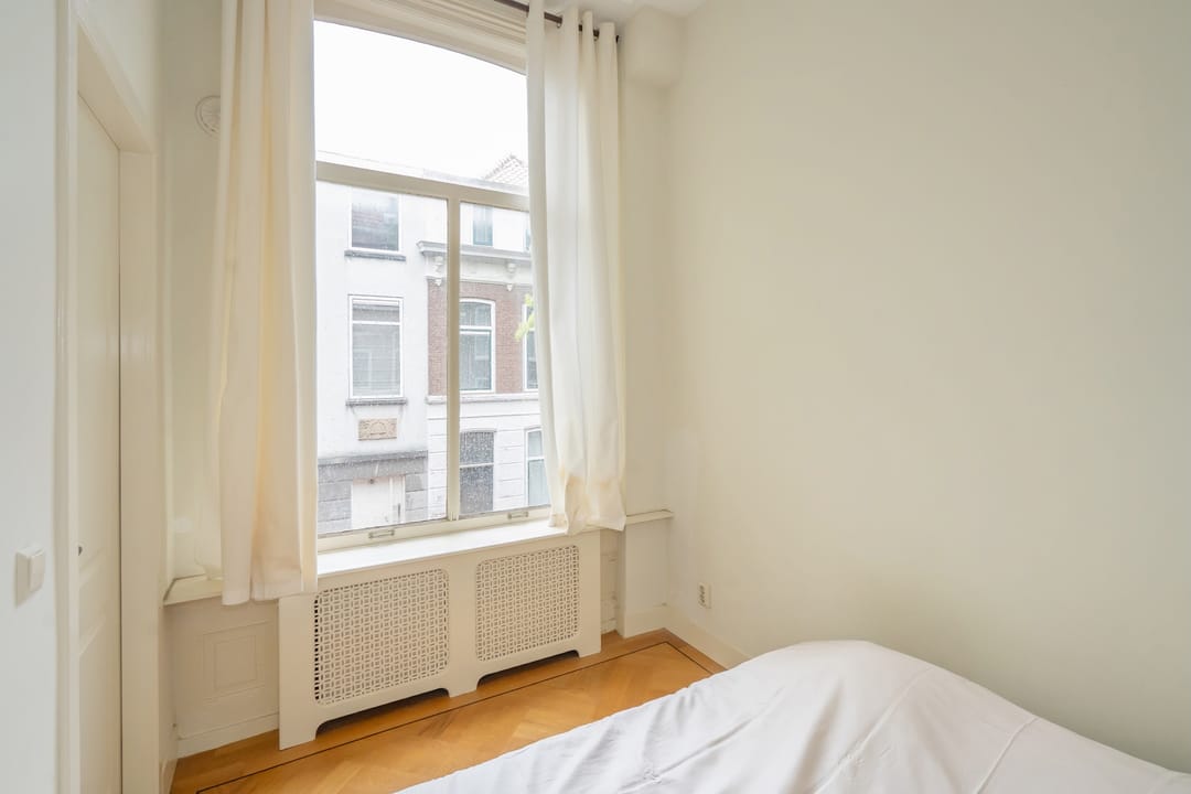 Photo 16 of Hugo de Grootstraat 54