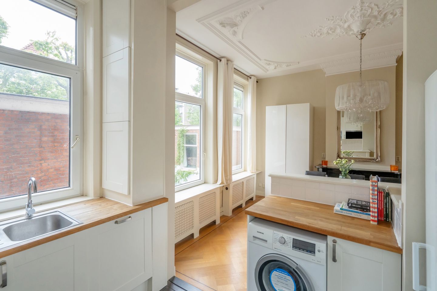 Photo 14 of Hugo de Grootstraat 54