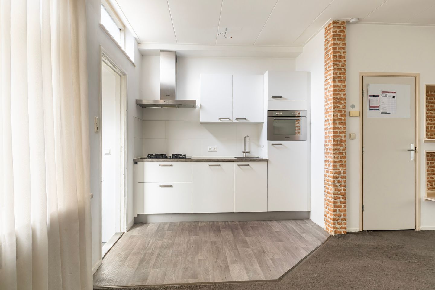 Photo 10 of Cornelis Frederiksstraat 41
