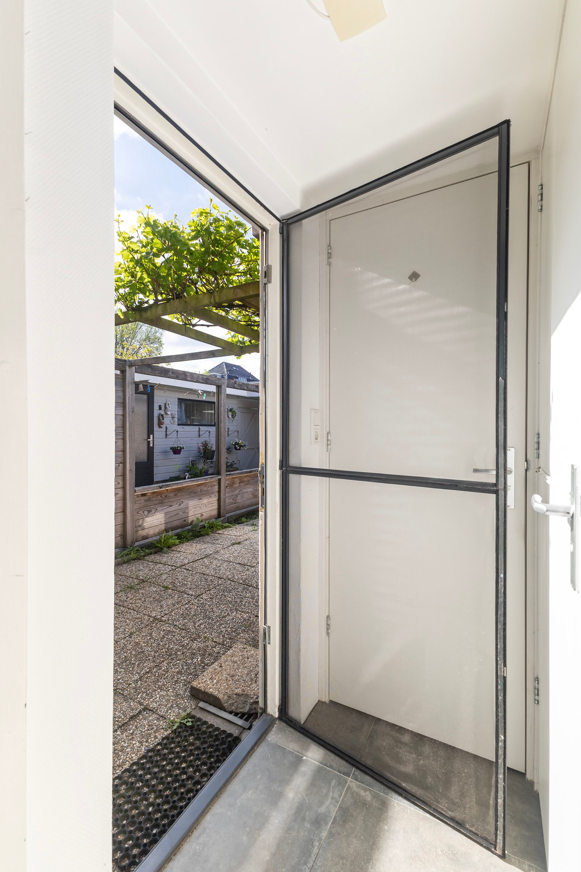 Photo 12 of Cornelis Frederiksstraat 41