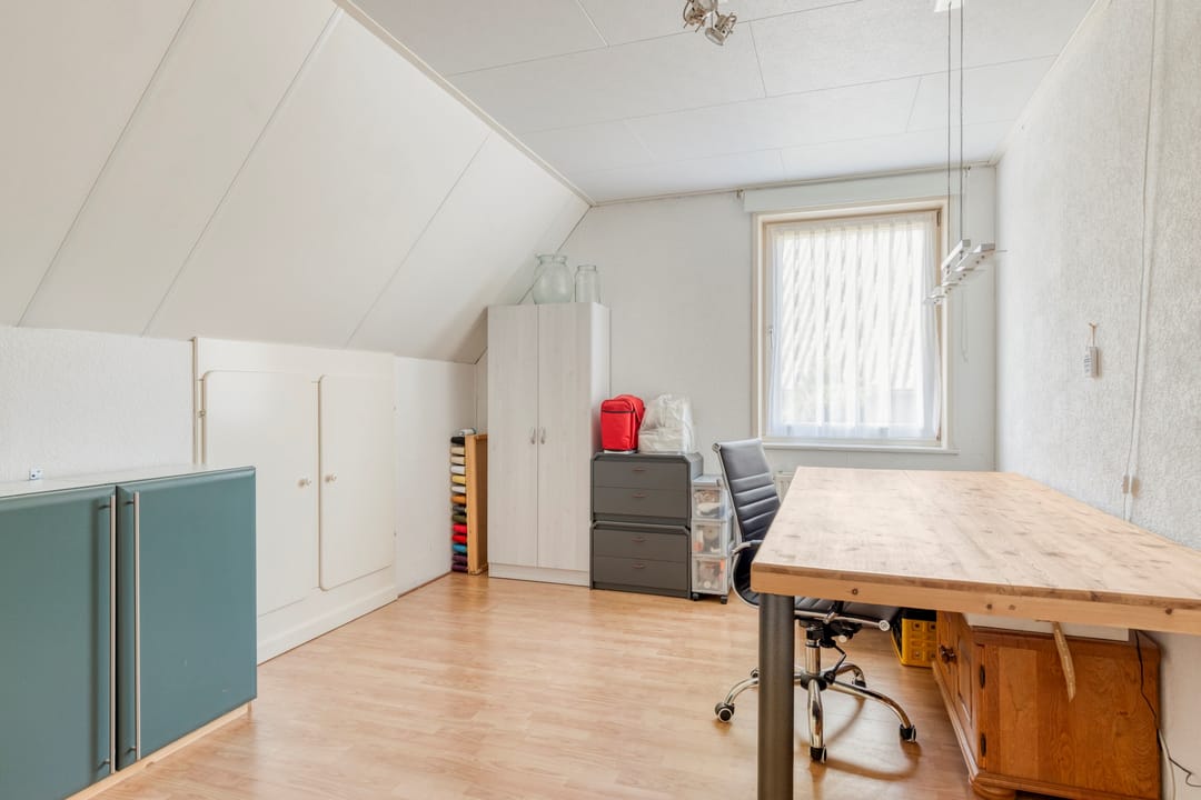 Photo 28 of Veldbloemstraat 10