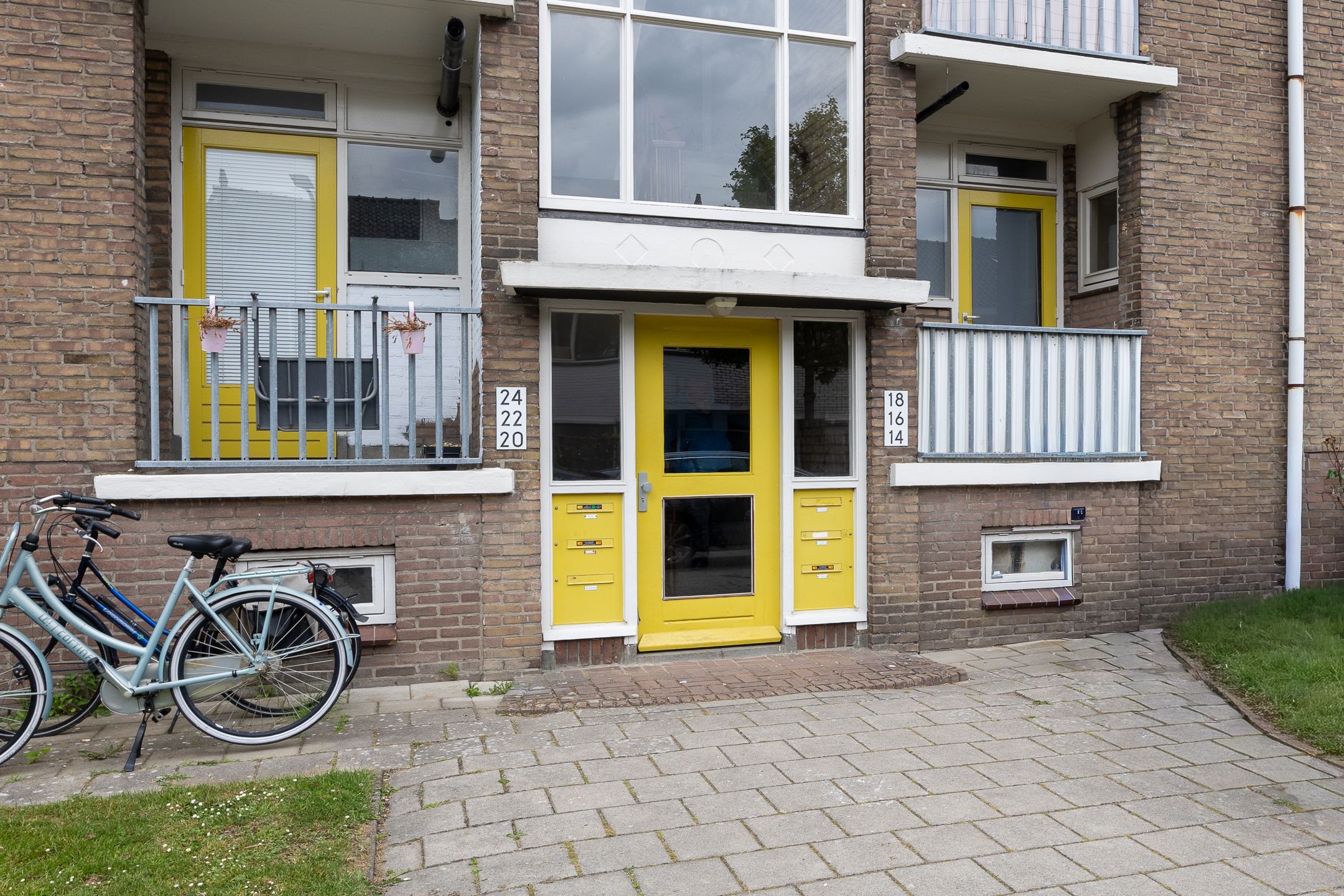 Renovated Centre-Located Apartment with Balcony near Baronie Shopping — 15
